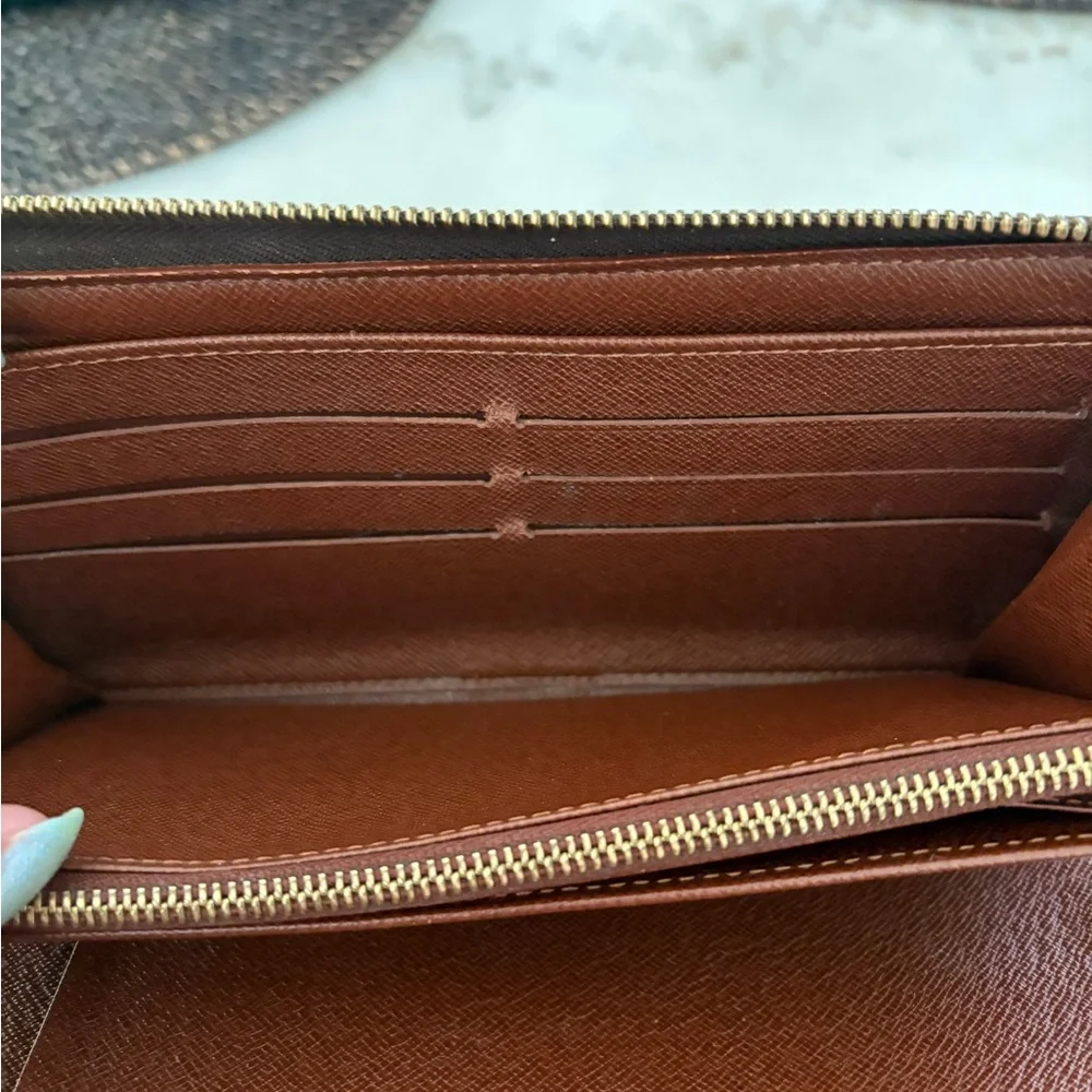 Louis Vuitton Brown Monogram Zip Passport Wallet - Picture 8 of 10